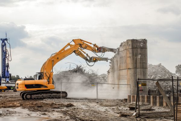 Silo Demolition in Muncie